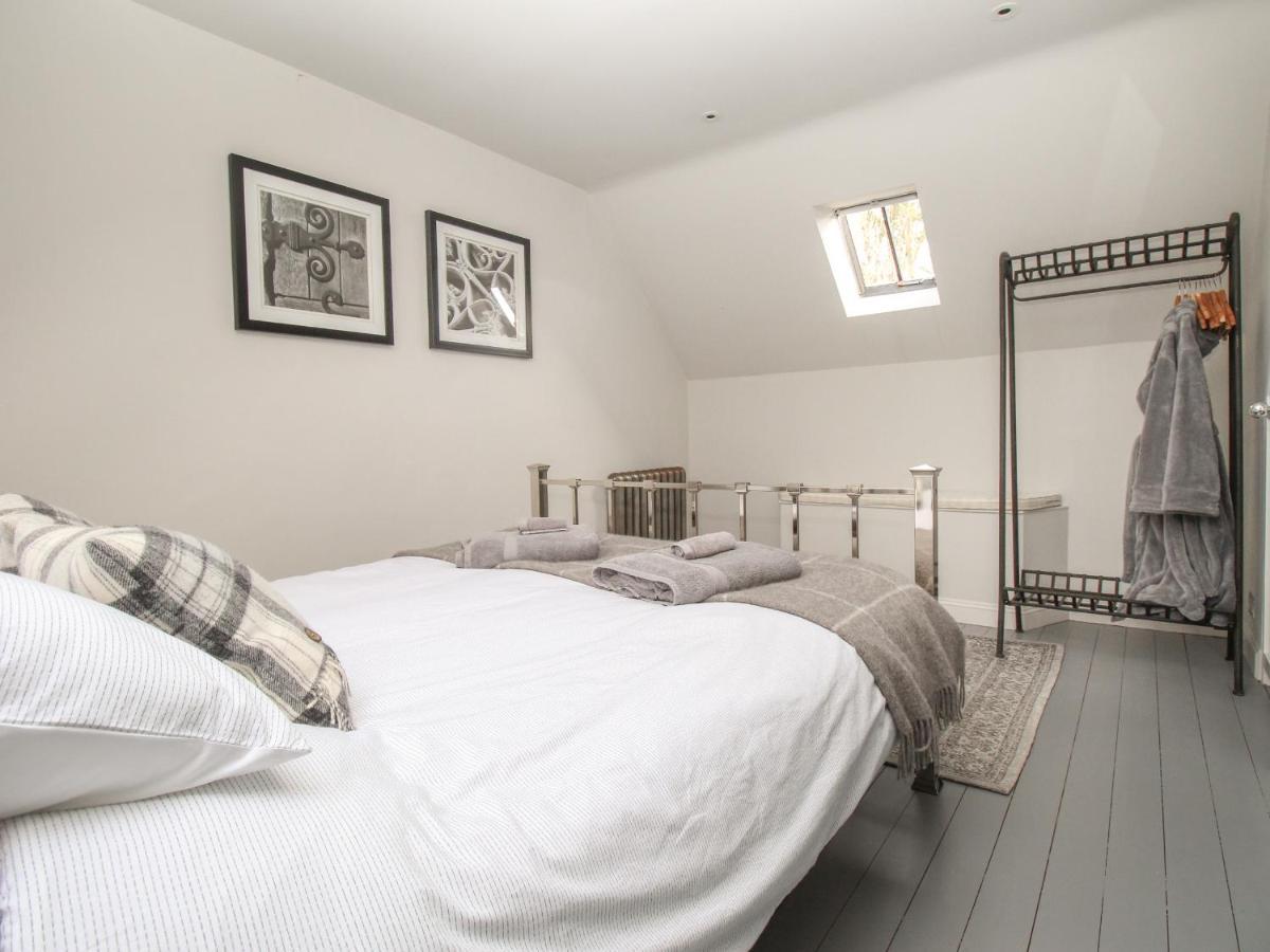 St Mary'S Chapel Villa Wareham Bagian luar foto
